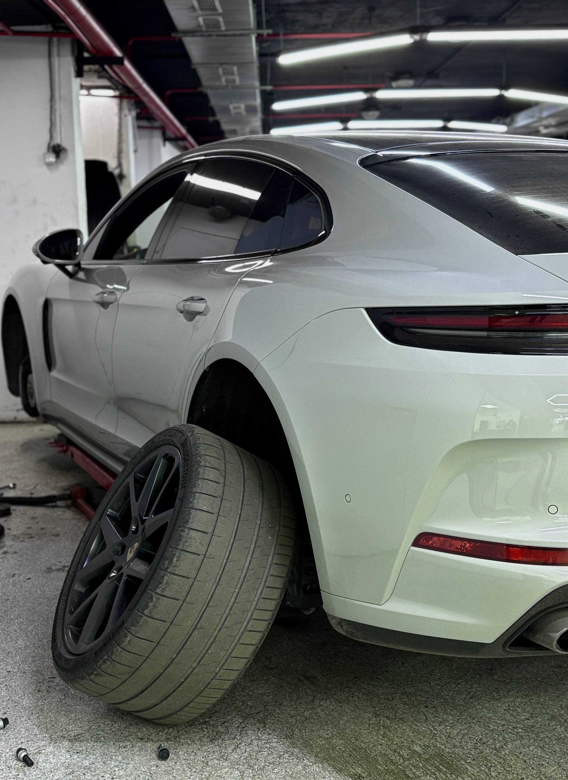 шиномонтаж Porsche фото